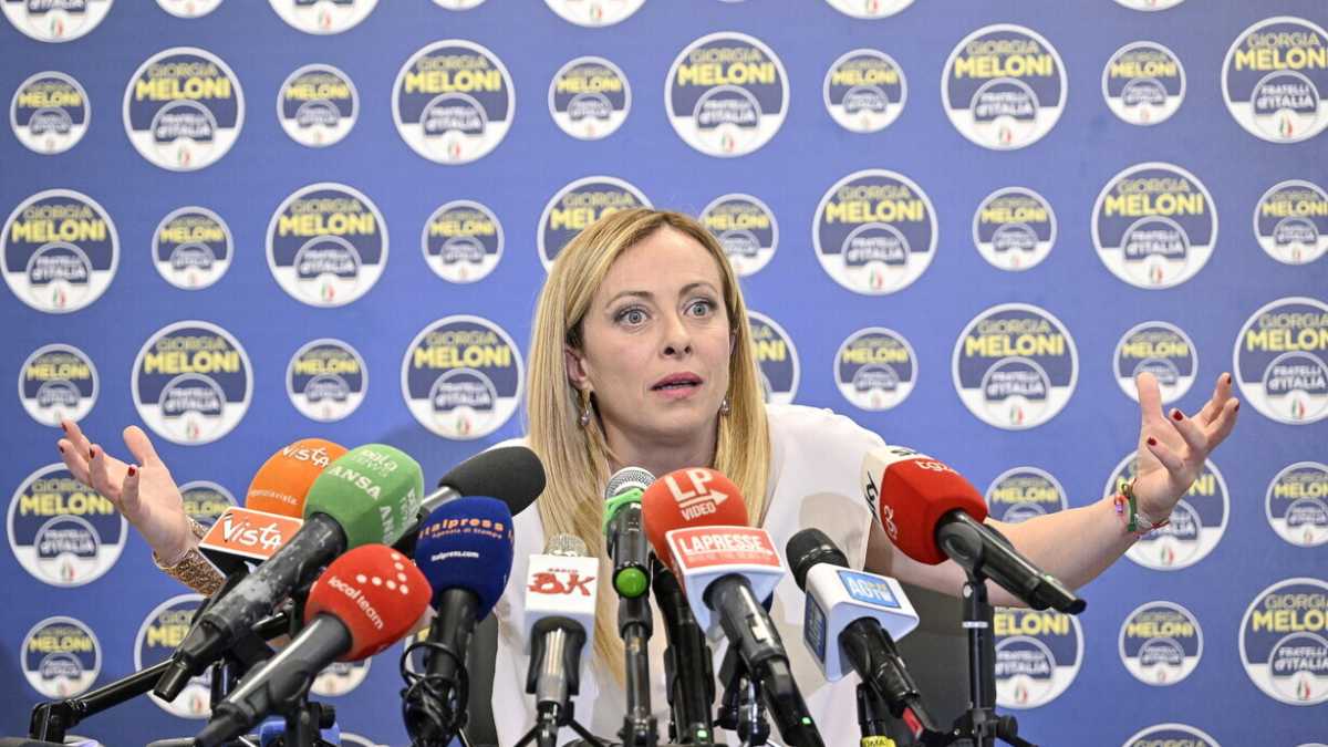 Immagine di Cosa manca a Meloni per fare la capa dei conservatori