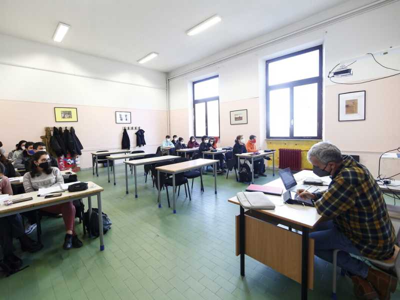 Il liceo Newton a Roma (LaPresse)&nbsp;