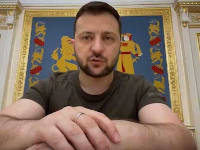 Mandateci armi e condannate Kirill, dice Zelensky alla Zeit