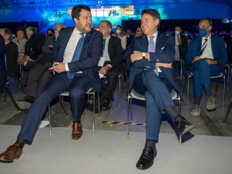 Così Salvini e Conte si sono incartati da soli sull'Ucraina. L'incerto asse gialloverde