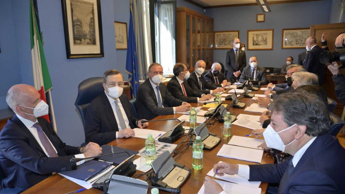 Immagine di Il finto scandalo del dossier sui putiniani