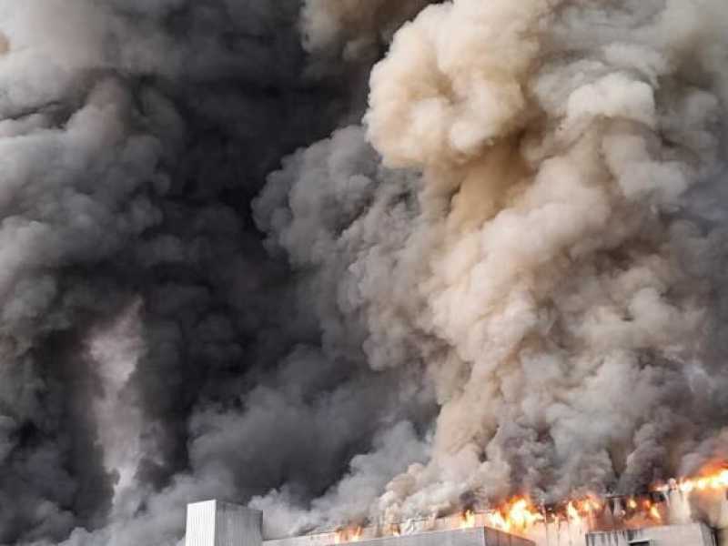 Roma, incendio al Tmb di Malagrotta. Gualtieri: "Ora la città è in emergenza"