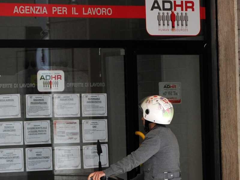 Forzare la retribuzione verso l’alto non è la soluzione. Il Pnrr è l’unica speranza