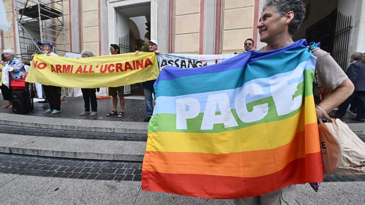 Immagine di Quanto sono avvilenti le statistiche sugli italiani che giustificano la Russia