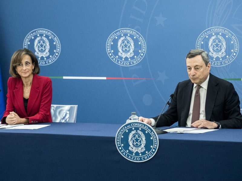 Così Draghi (o la paura delle urne) ha trasformato il M5s da partito dei magistrati in quello dei responsabili