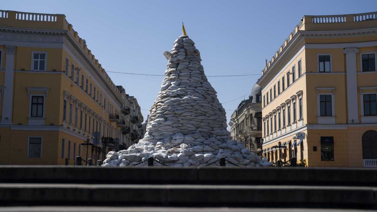 Immagine di Odessa non è Mariupol. Riaprire musei e teatri, Putin non potrà colpirli ancora