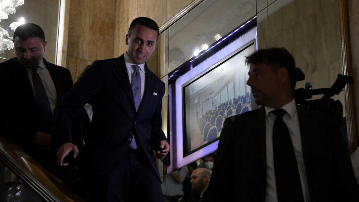 Immagine di Dopo la scissione chiameranno ancora i 5 stelle ai talk show?