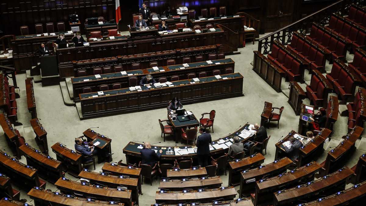 Immagine di L'incomunicabilità tra i partiti e la crisi del Parlamento. Parla Panebianco