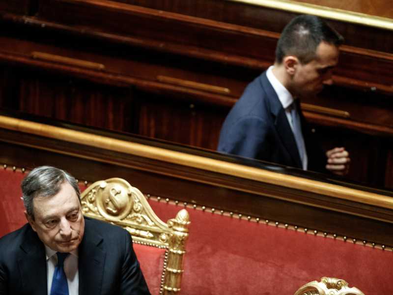 Il serafico Draghi. I giorni perduti su una risoluzione che non dice "niente"