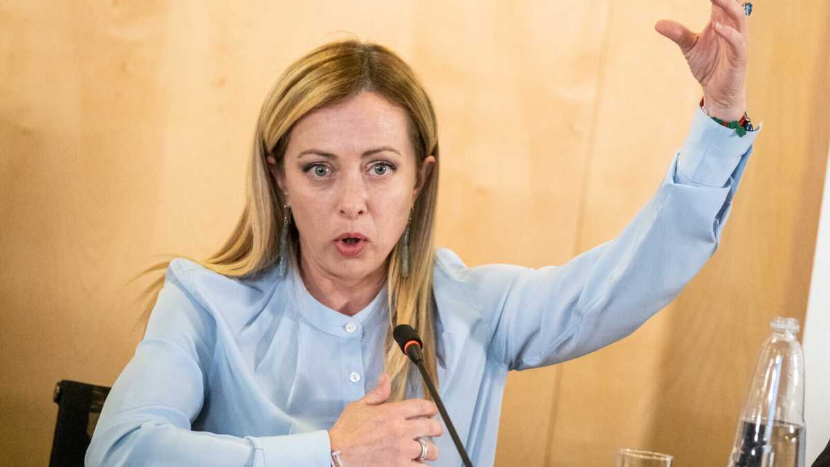 Immagine di Perché le divisioni del centro regaleranno il terzo polo a Meloni