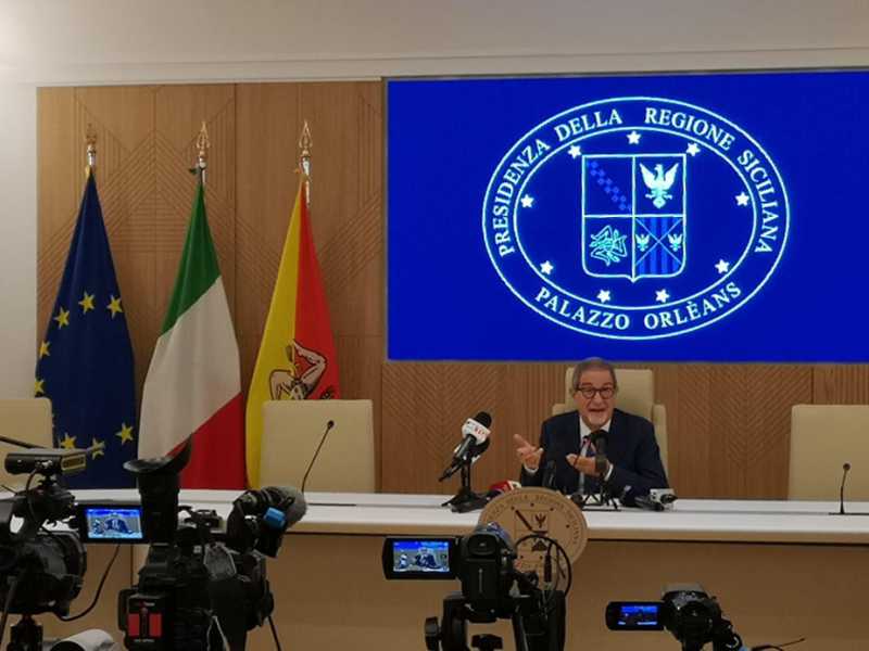 La rumba di Musumeci: "Pronto a fare un passa di lato. Sono un presidente scomodo ma non mi dimetto"