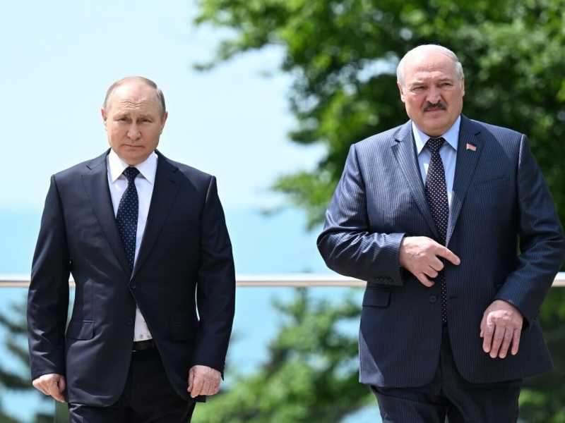 Putin gioca all'impiccato con Lukashenka