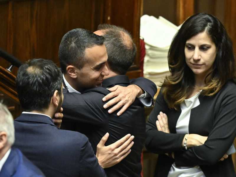 Caro Giggino ti scrivo. Le lettere (quasi) d'addio di chi rimane nel M5s
