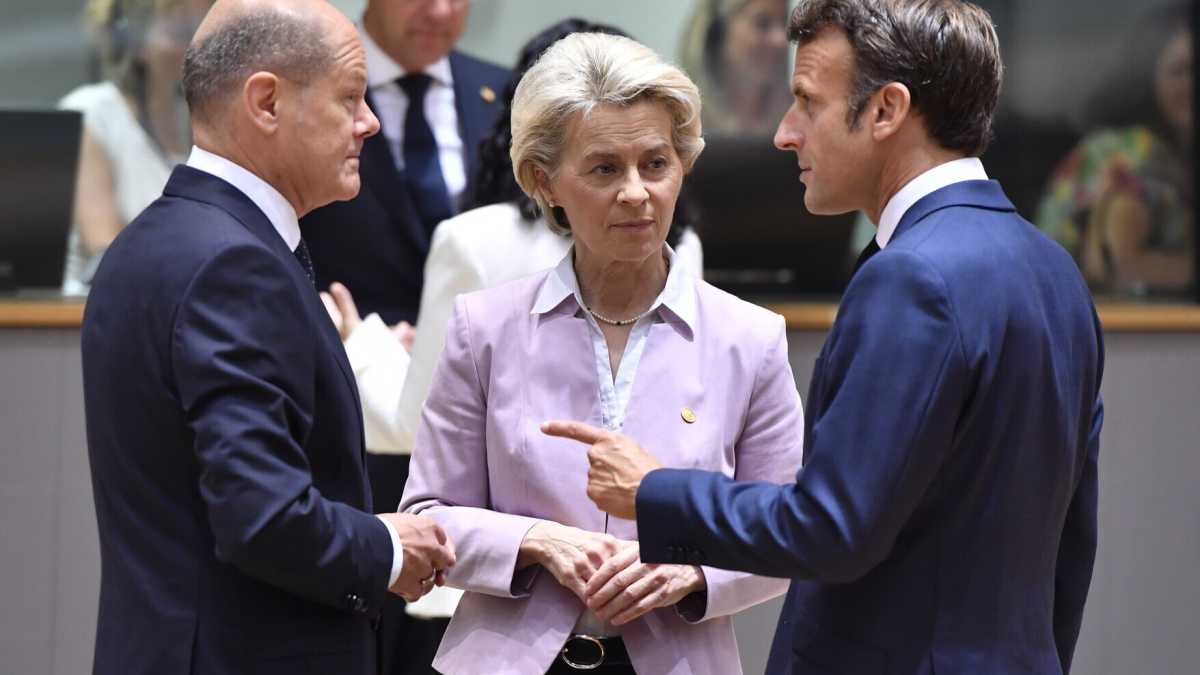 Immagine di Riformare i trattati europei a settembre: l'idea di Letta, Macron e Gentiloni