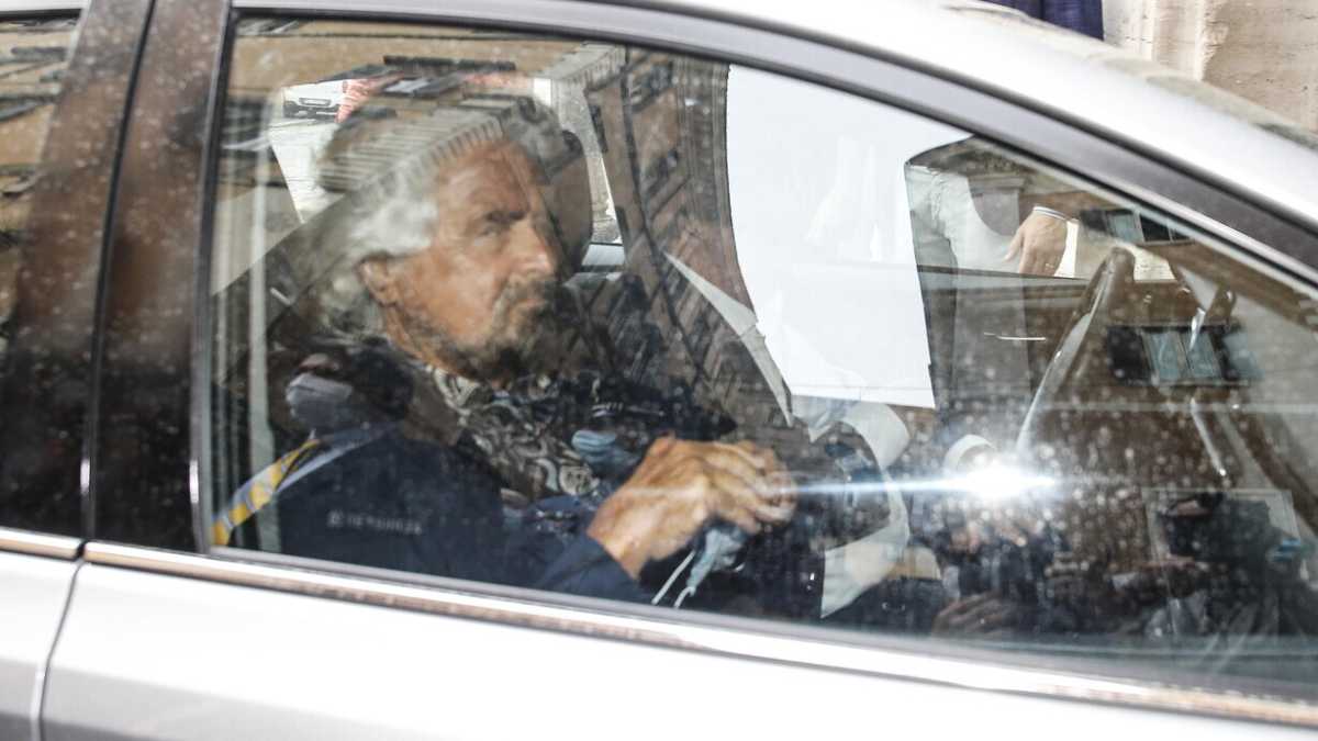 Immagine di Il Grillo velato. Per l'Elevato l'assenza è l'essenza della leadership