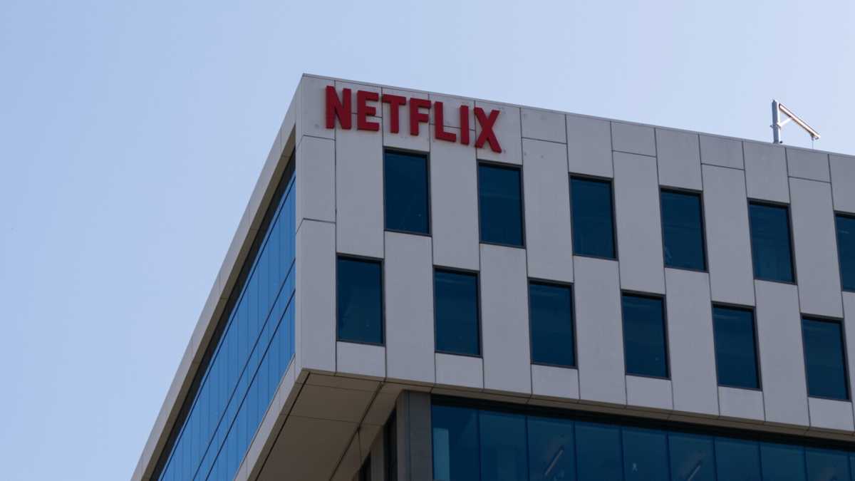 Immagine di Gli incontri dei gran capi di Netflix per specificare: "Non siamo al verde"