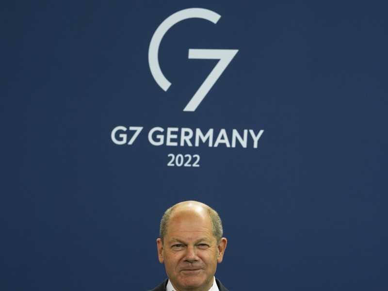 I leader che arrivano al G7 hanno guai a casa loro