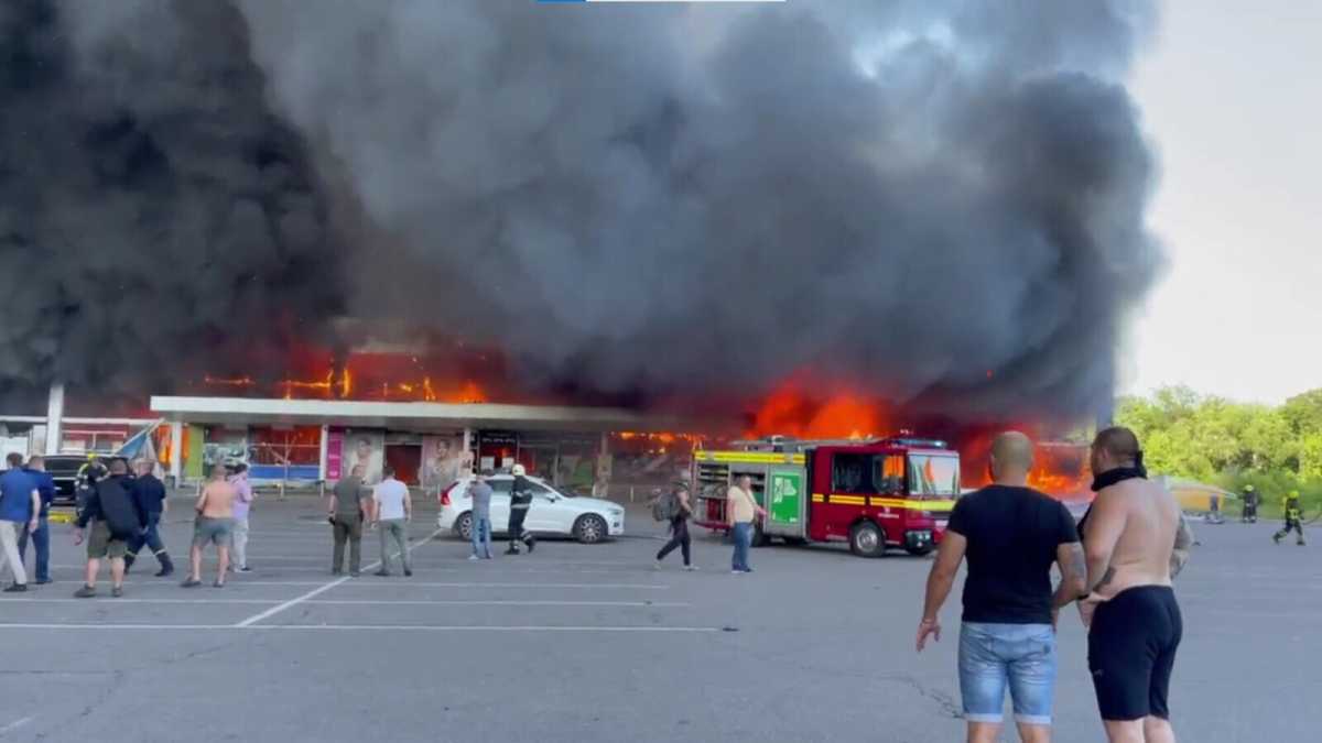 Immagine di Mosca ha bombardato un centro commerciale con mille civili all'interno