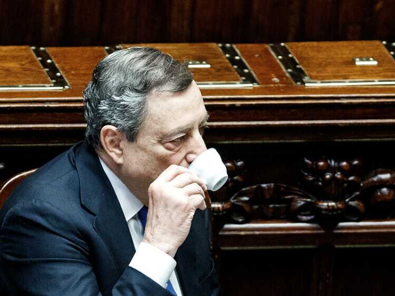 Perché, dopo il voto, il bicchiere di Draghi è ancora mezzo pieno
