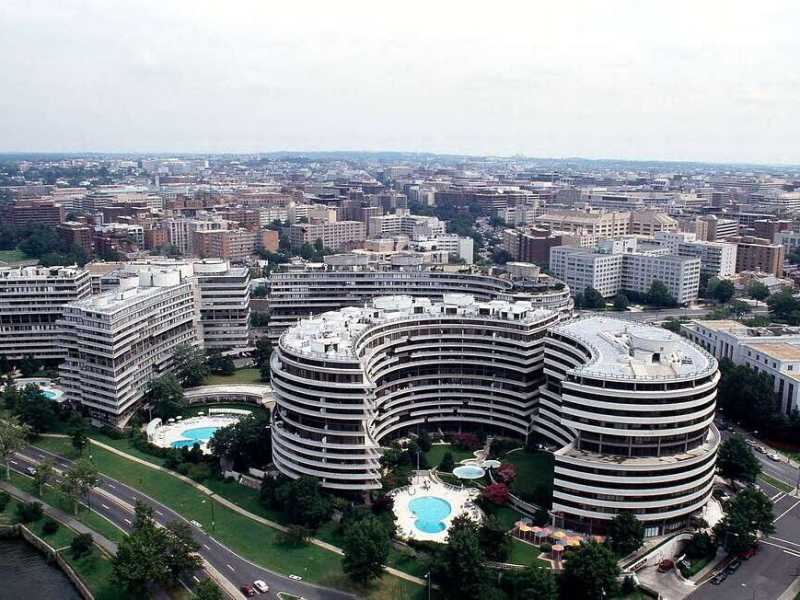 Veduta aerea del famigerato Watergate Hotel, Washington, DC <br />