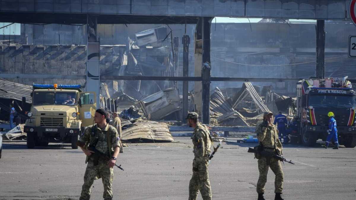 Immagine di Il terrore è strategia di guerra e Mosca rivendica l’attacco ai civili a Kremenchuk