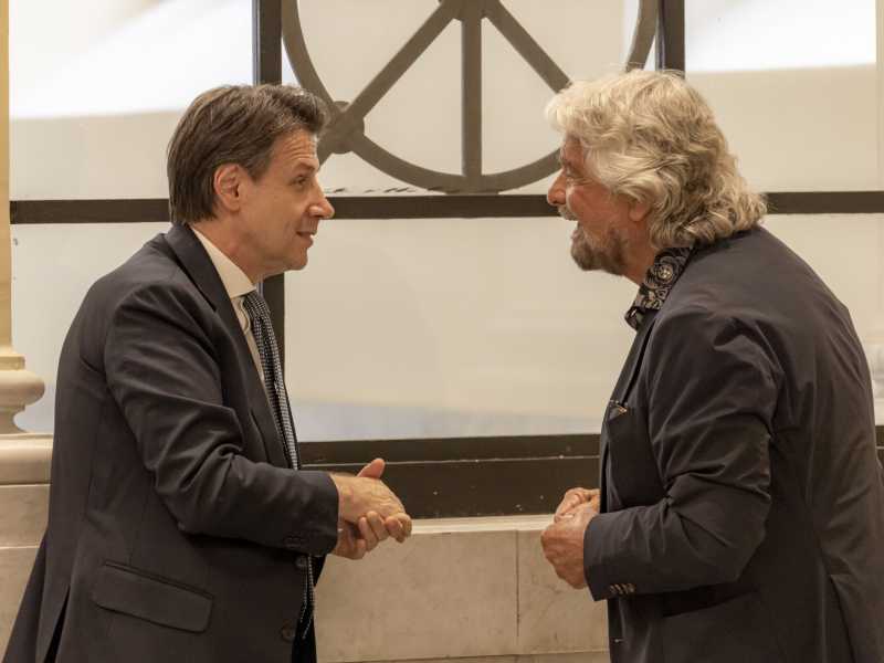 Grillo usato da Conte per fare la guerra a Draghi: "Basta, sono stato strumentalizzato"