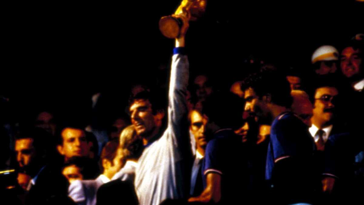 Immagine di "Un Mondiale così bello non lo rivedrete". Dino Zoff racconta il Mundial 1982
