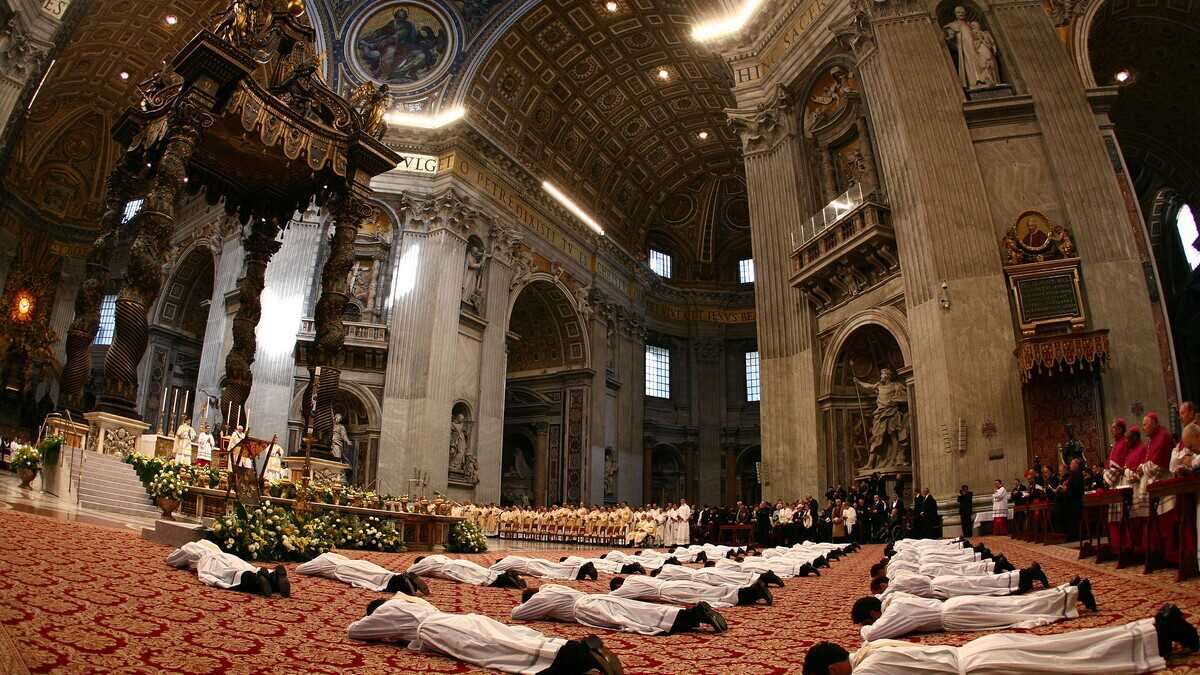 Immagine di Mentre la tempesta scuote la Chiesa, la società occidentale ha ucciso Dio