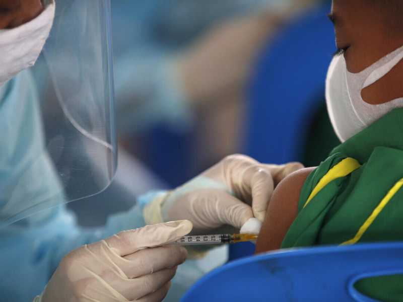 Monovalente o bivalente. Quale vaccino funziona meglio contro Covid