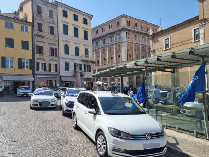 Lo sciopero dei taxi conferma che in Italia abbiamo paura della concorrenza