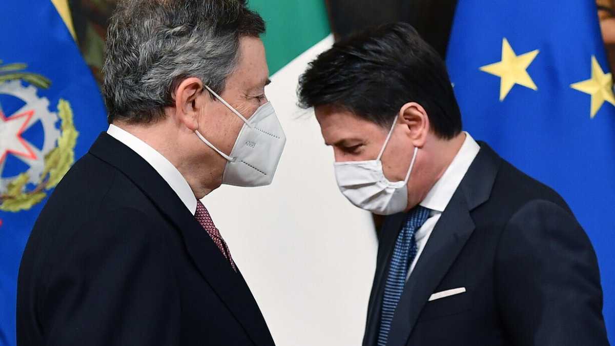 Immagine di Draghi “ascolta” Conte. La crisi di governo è congelata