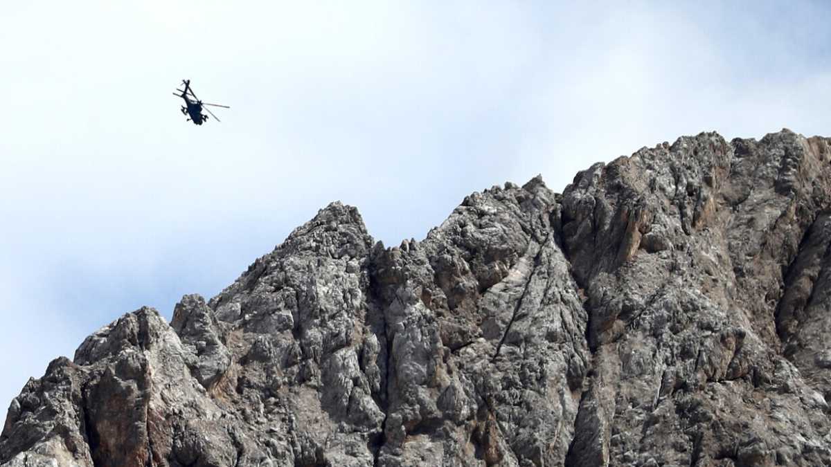 Immagine di Sulla Marmolada non volano aquile, ma avvoltoi, incapaci di ascoltare saggi come Messner