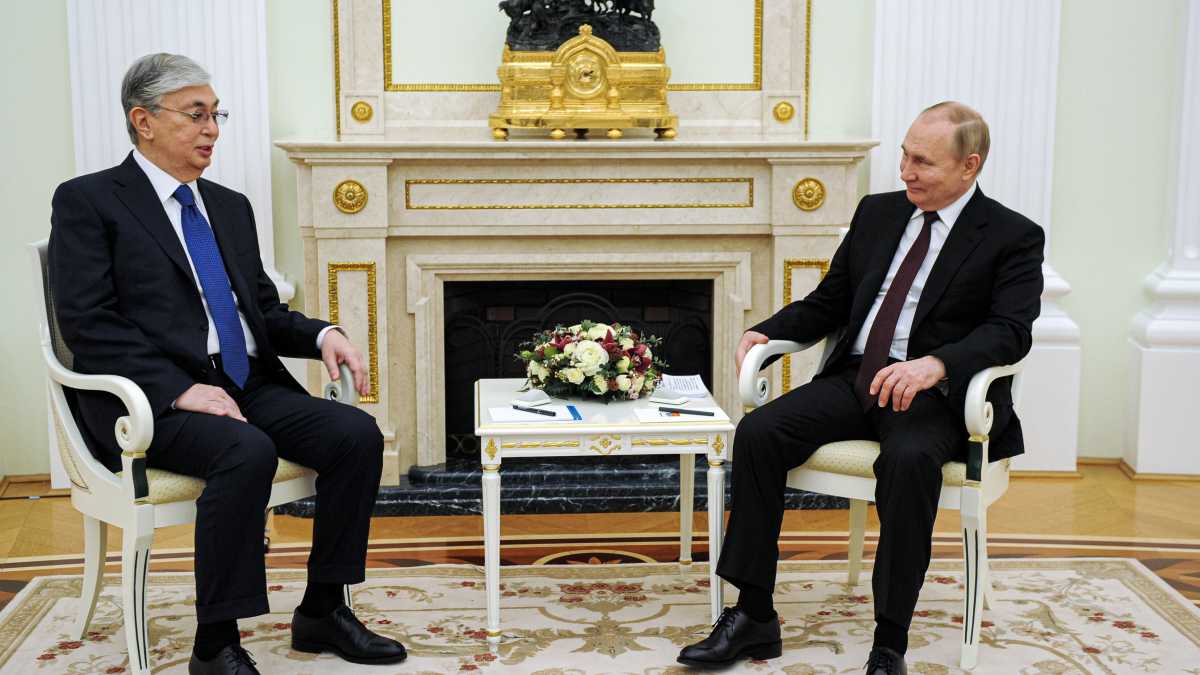 Immagine di Con il petrolio Putin ricatta il Kazakistan, l’ex alleato che ora cerca di aggirare la Russia