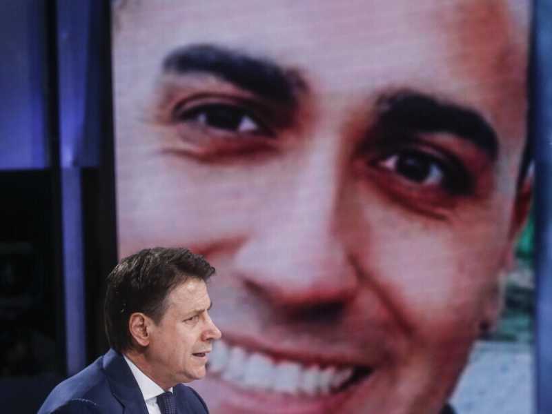 Di Maio si specchia nelle nomine, mentre Conte spera in Draghi: "Risposte o esco"