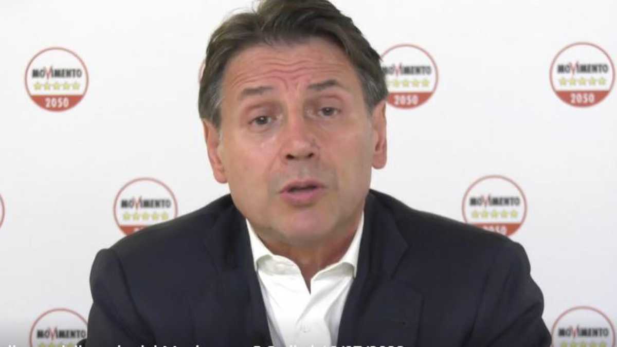 Immagine di Conte: "Non tiriamo Draghi per la giacchetta. Risponda sui 9 punti o siamo fuori"