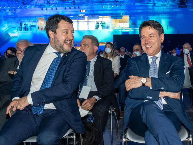Lo spettro della stagflazione e lo scostamento dalla realtà dei partiti