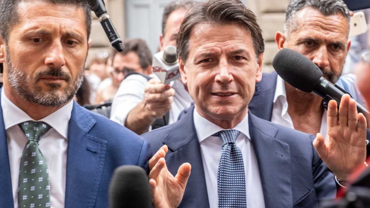 Immagine di Opere di trasformismo in Parlamento