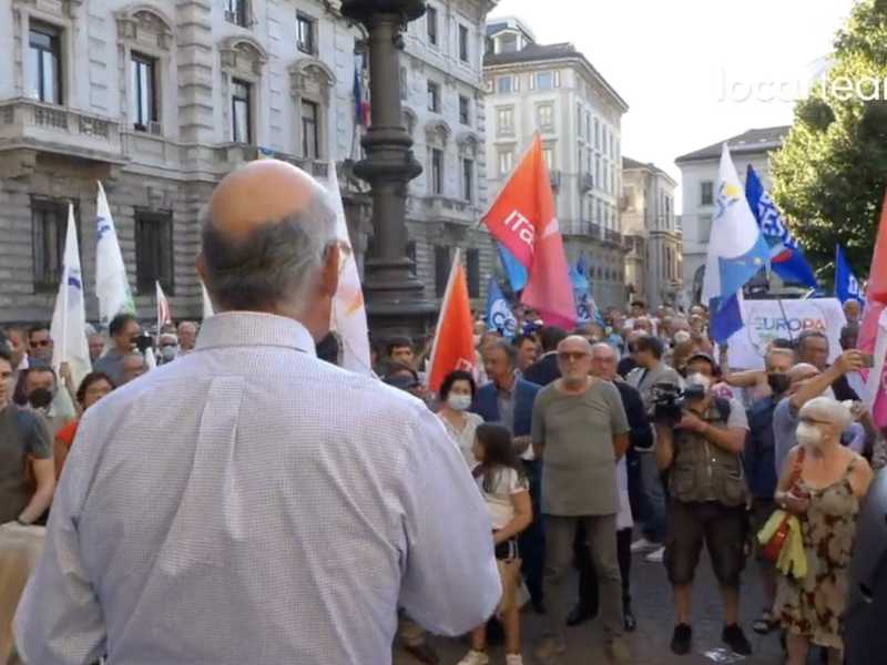 &nbsp;Una foto dalla manifestazione di Milano&nbsp;
