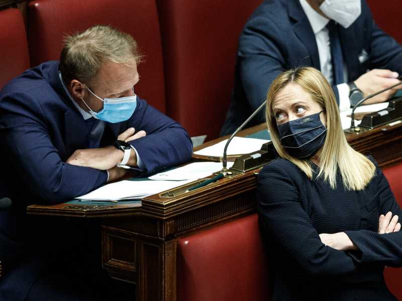 "Stanno sporcando Draghi. Lo utilizzano. Lega e Fi vogliono ancora il Pd? ". Parla Lollobrigida (Fdi)