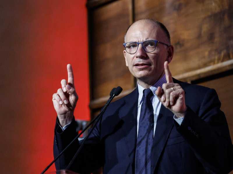 Crisi di governo, Letta va a Palazzo Chigi da Draghi