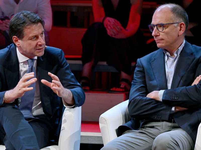 Giuseppe Conte ed Enrico Letta (foto di Ansa)