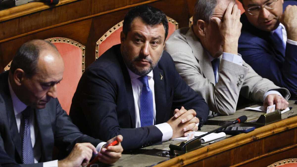 Immagine di Tassisti, Putin e richieste di debito: i tre schiaffoni di Draghi a Conte e Salvini