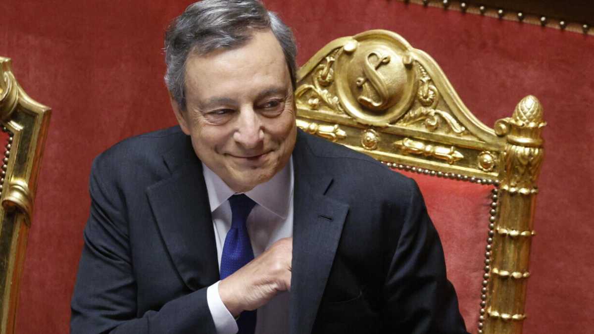 Immagine di Draghi dice sì a un governo senza M5s. Ma i "ministeri chiave" non si toccano