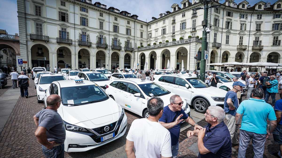 Immagine di Cari tassisti, lo status quo nuoce ai consumatori e a chi lo difende
