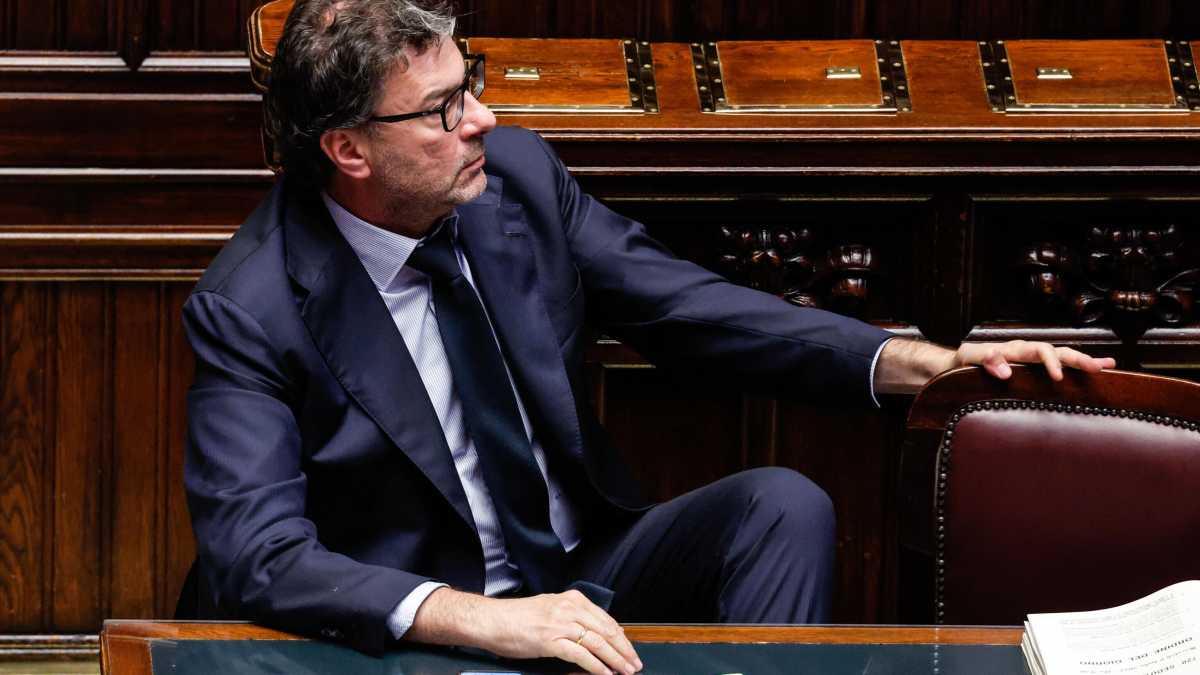 Immagine di Giorgetti al Foglio: "Il governo è caduto, adesso daranno tutta la colpa a me"