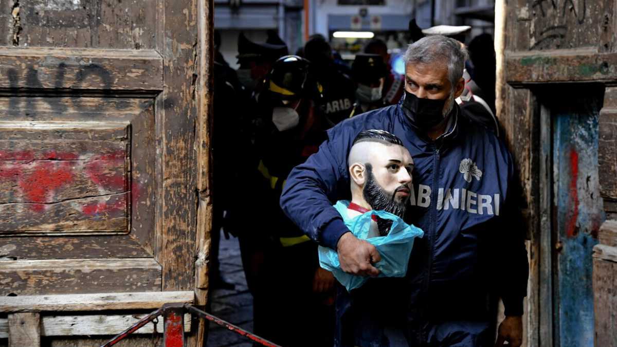 Immagine di La camorra si mette in scena e fa sfoggio delle sue boiate. Ma uccide pure