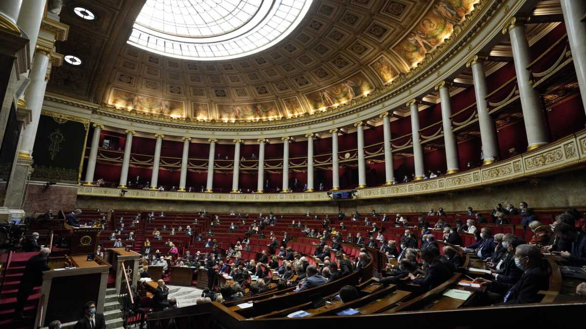 Immagine di In Francia passa la legge sul potere d’acquisto. I lepenisti votano con Macron