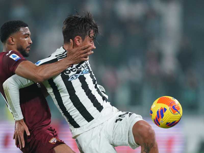 Dybala e Bremer, due dei protagonisti di questo calciomercato (foto LaPresse)