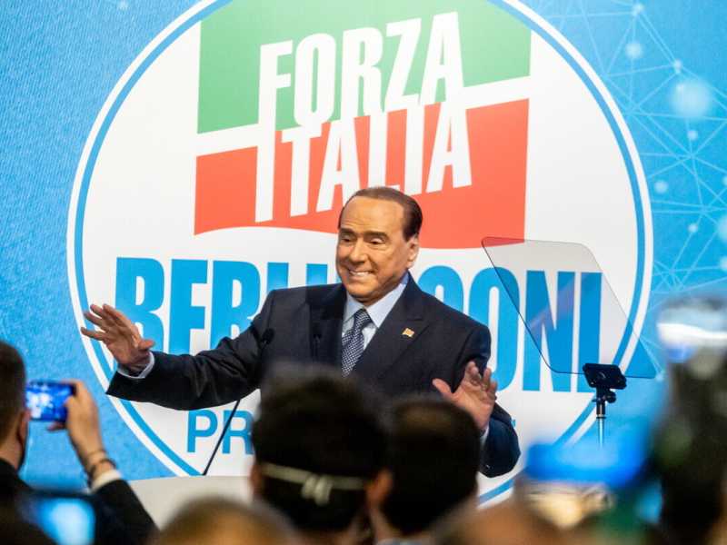 Berlusconi signore del Senato, la compensazione di un’epoca storica