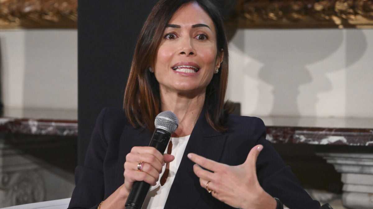 Immagine di "Vieni via con Mara". Tre deputati di Forza Italia pronti a seguire Carfagna